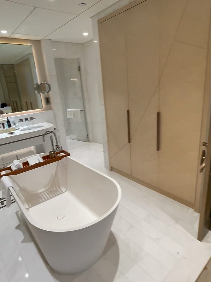 The freestanding bathtub, from our own footage
