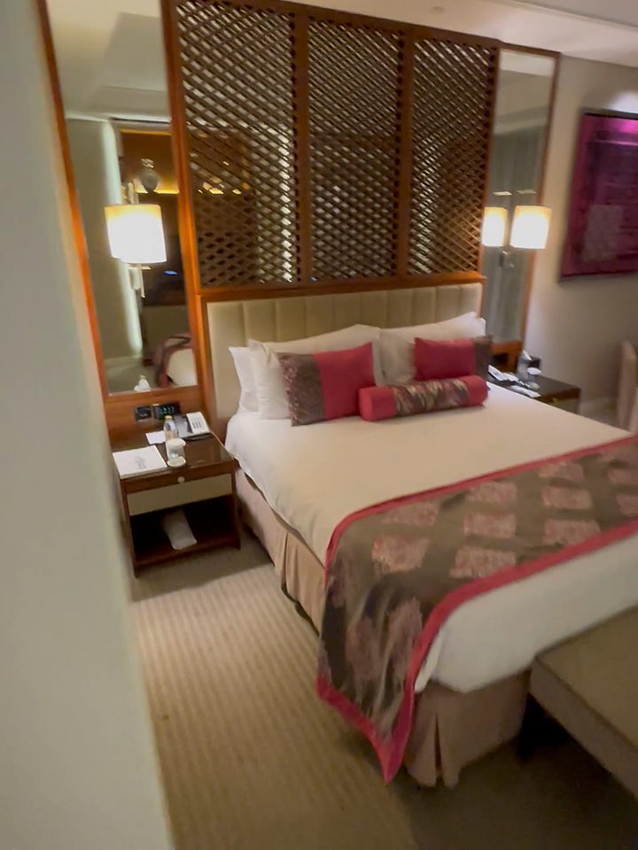 The king room, from our own footage