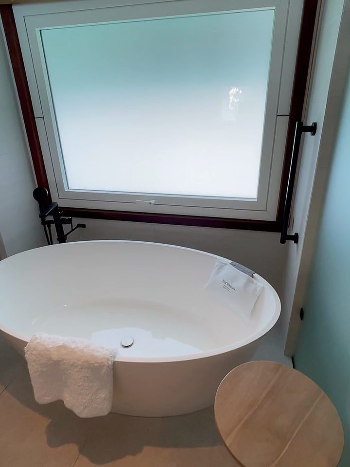 The freestanding bathtub, from our own footage