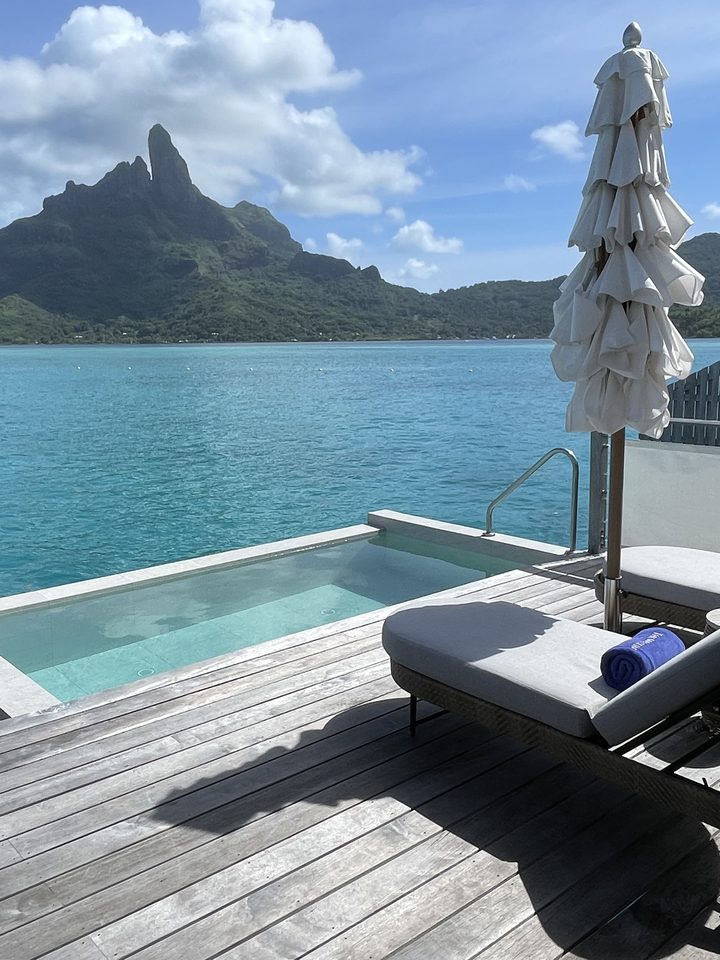 The deck and plunge pool facing Mount Otemanu, from our own footage